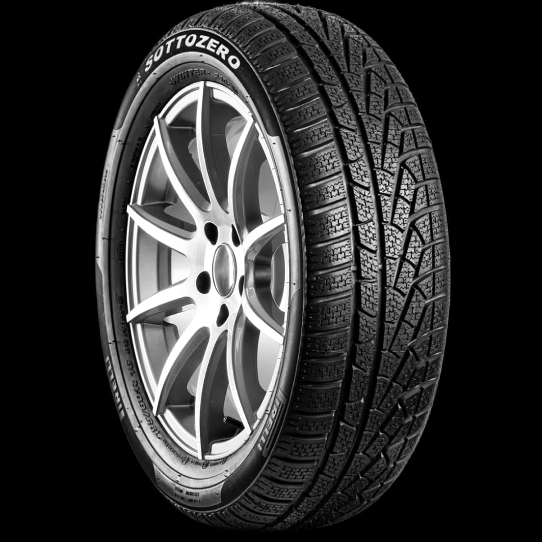 Pirelli Winter 210 Sottozero 17" angled tire