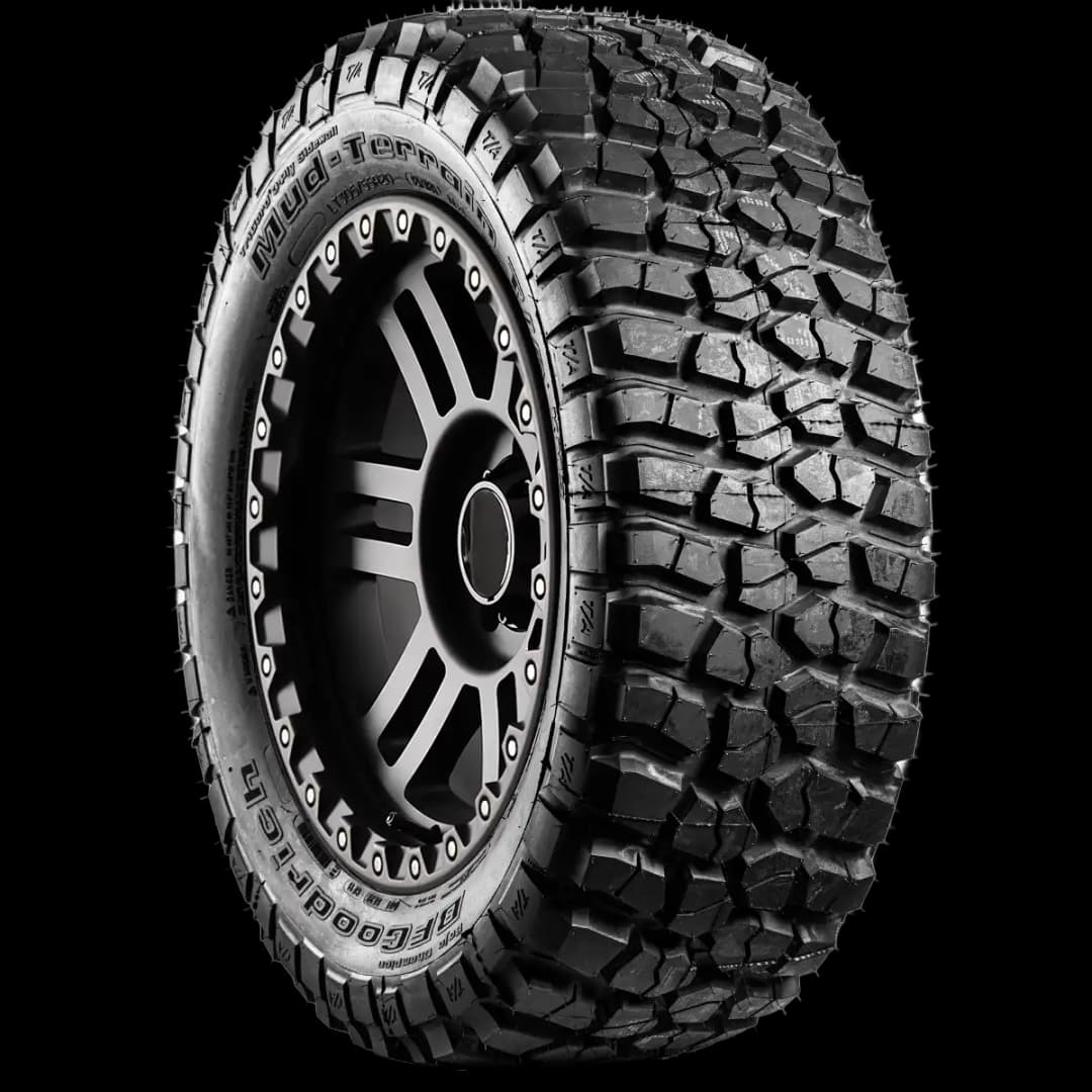 BFGoodrich Mud Terrain TA KM2 20" angled tire