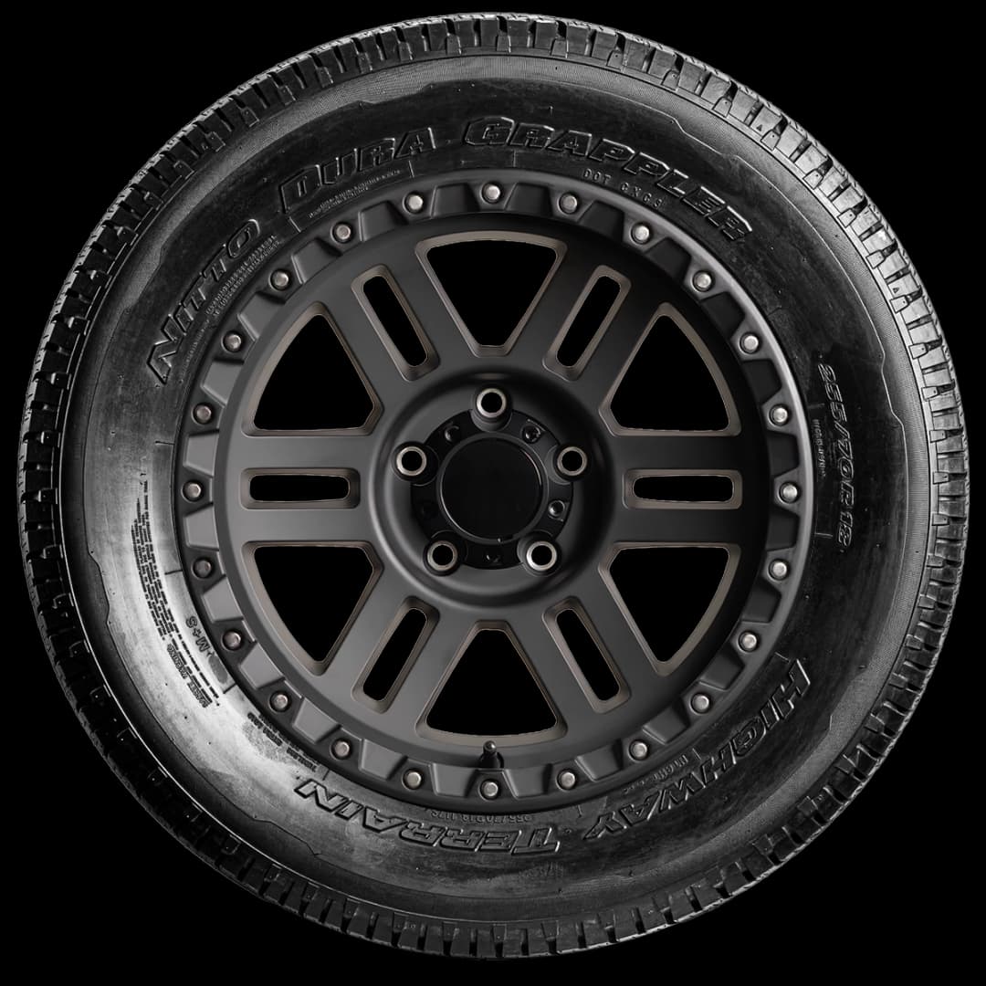 Nitto Dura Grappler 17" side tire