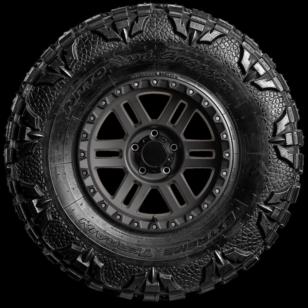 Nitto Mud Grappler 17" side tire