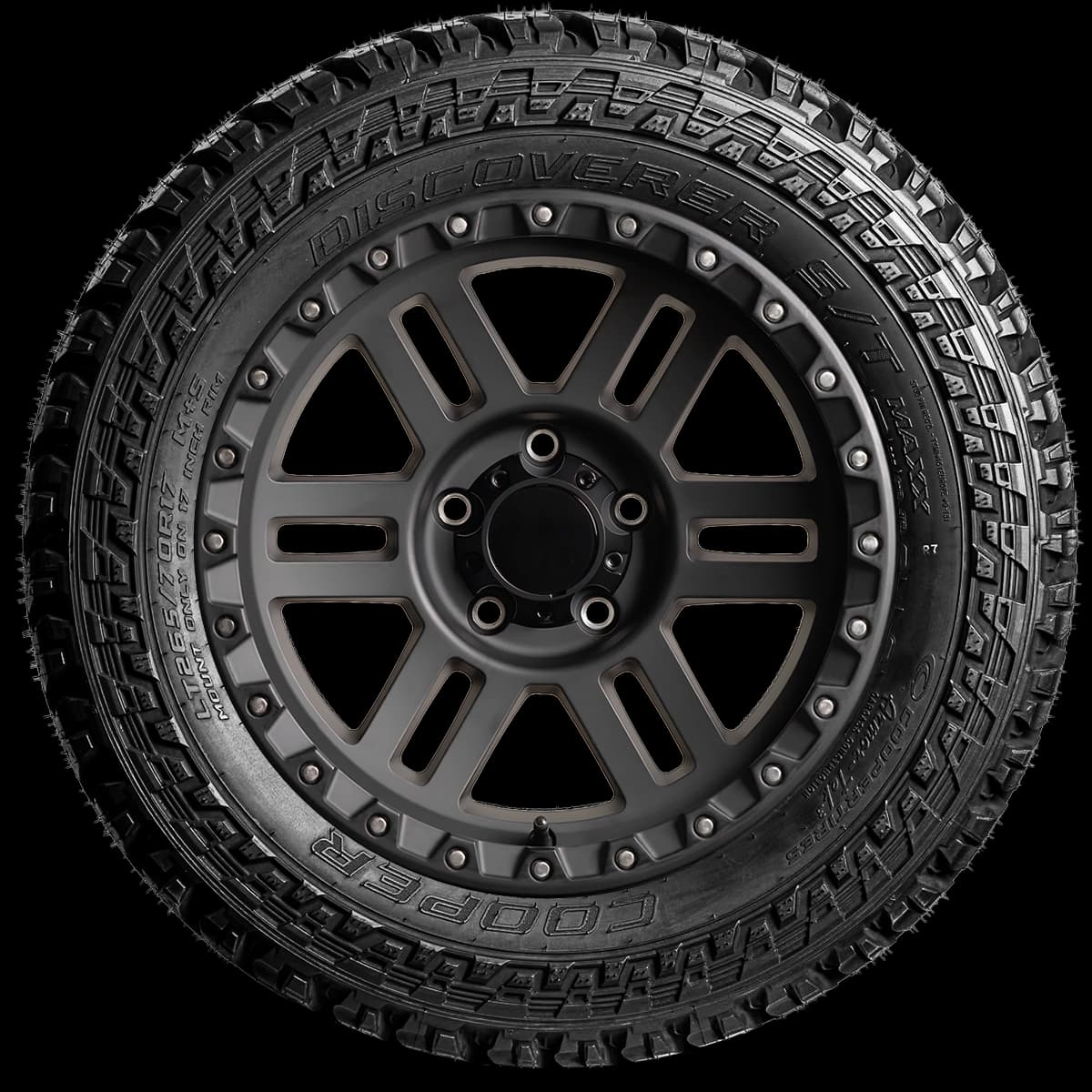 Cooper Discoverer S/T Maxx 17" side tire
