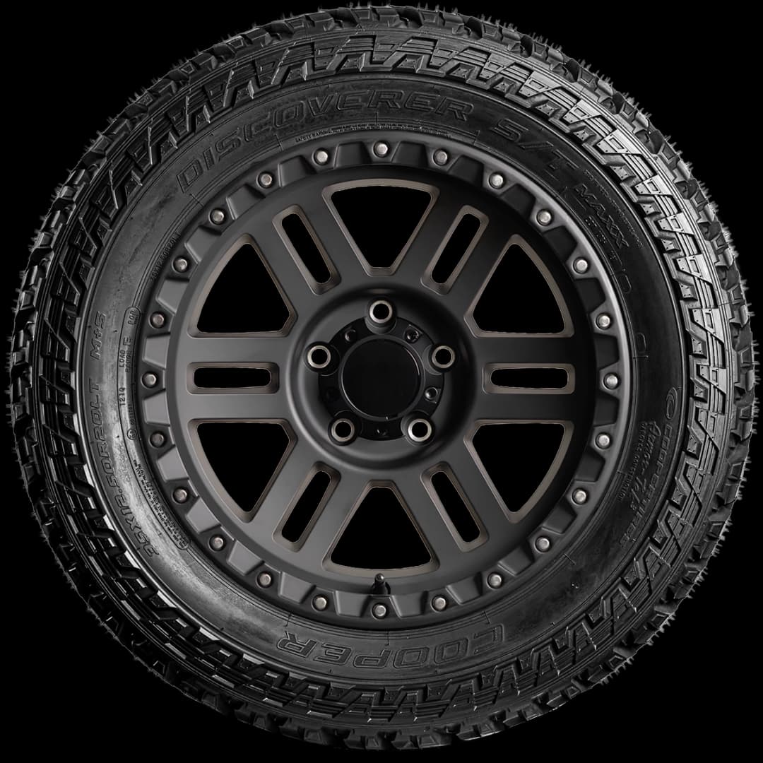 Cooper Discoverer S/T Maxx 20" side tire