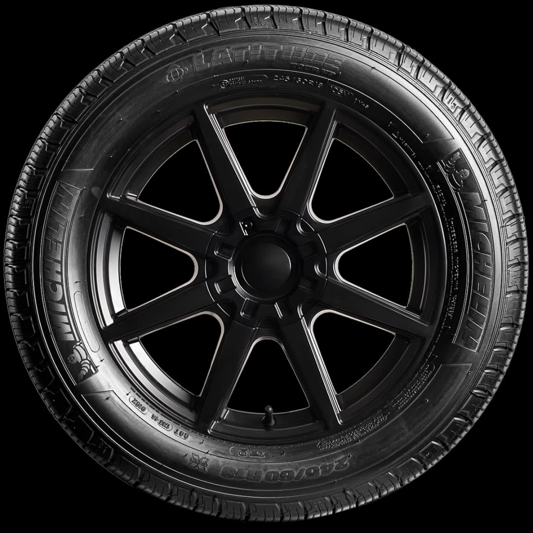 Michelin Latitude Tour HP 17" side tire