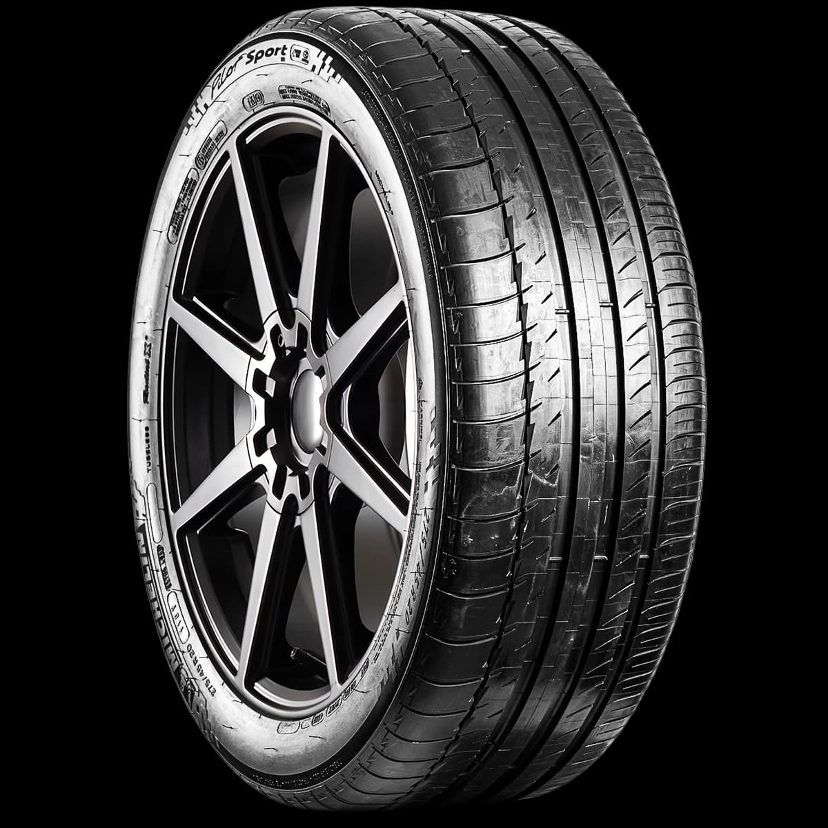 Michelin Pilot Sport PS2 20" angled tire