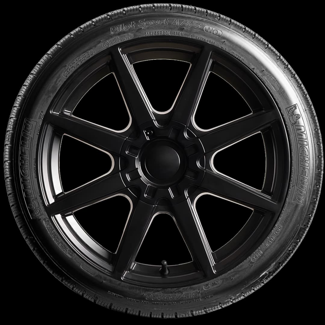 Bridgestone Potenza S001 20" side tire