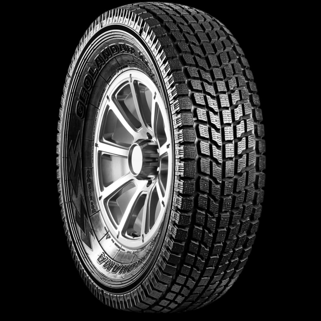 Yokohama Geolander IT G072 17" angled tire
