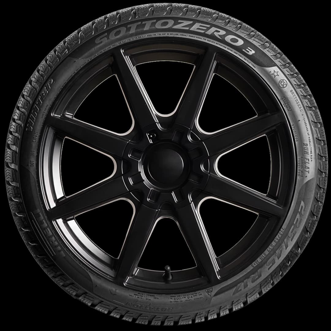 Pirelli Winter Sottozero 3 17" side tire