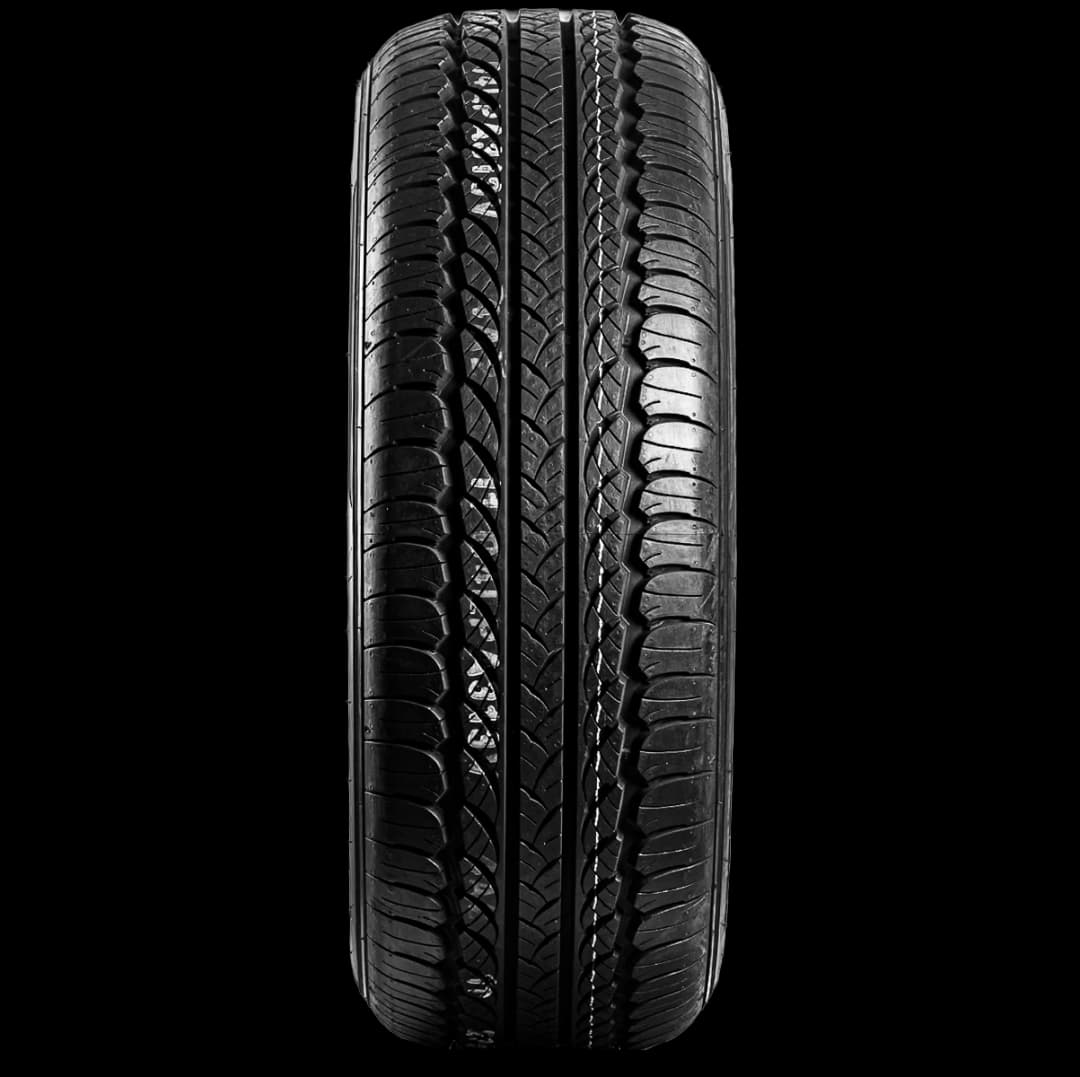 Kumho Ecsta PA31 17" front tire