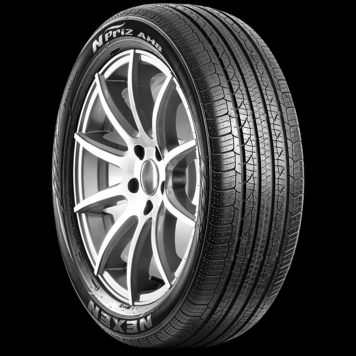 Nexen N Priz AH8 20" angled tire
