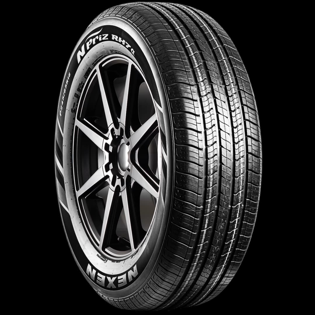 Nexen N Priz RH7 17" angled tire