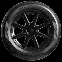 Nexen N Priz RH7 17" side tire