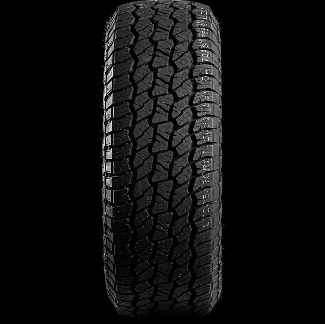 Blackhawk Ridgecrawler A/T 17" front tire