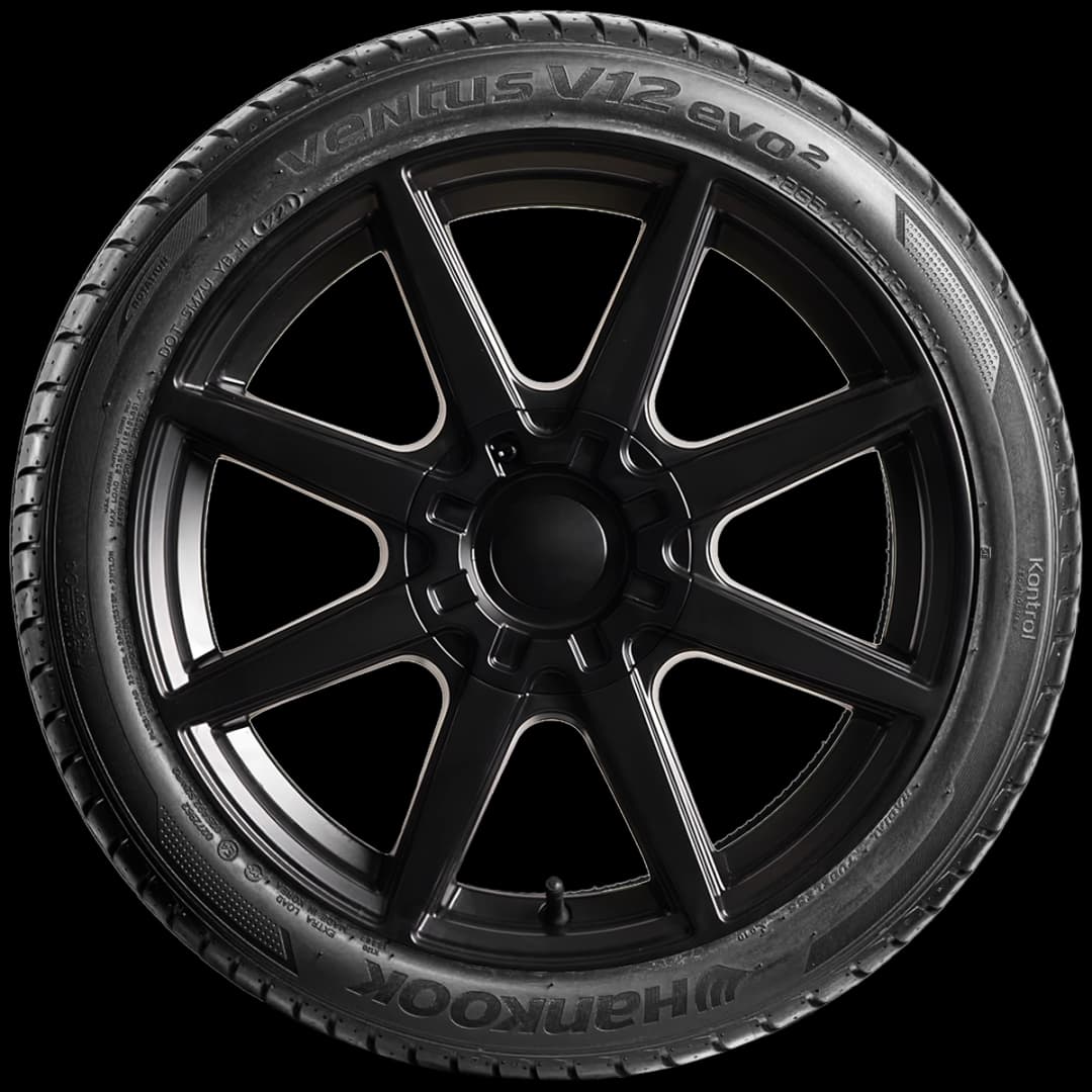 Hankook Ventus V12 evo2 K120 17" side tire