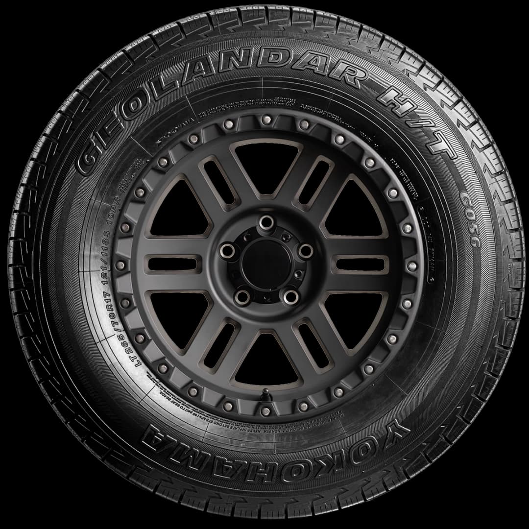 Yokohama Geolander H/T G056 17" side tire