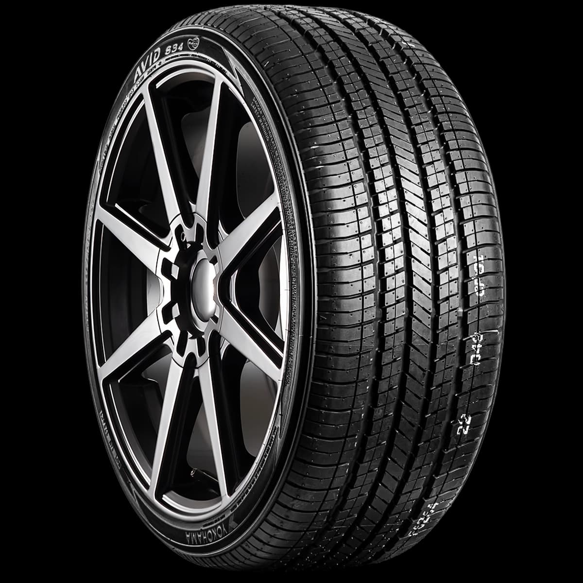 Yokohama Avid S34NV 17" angled tire