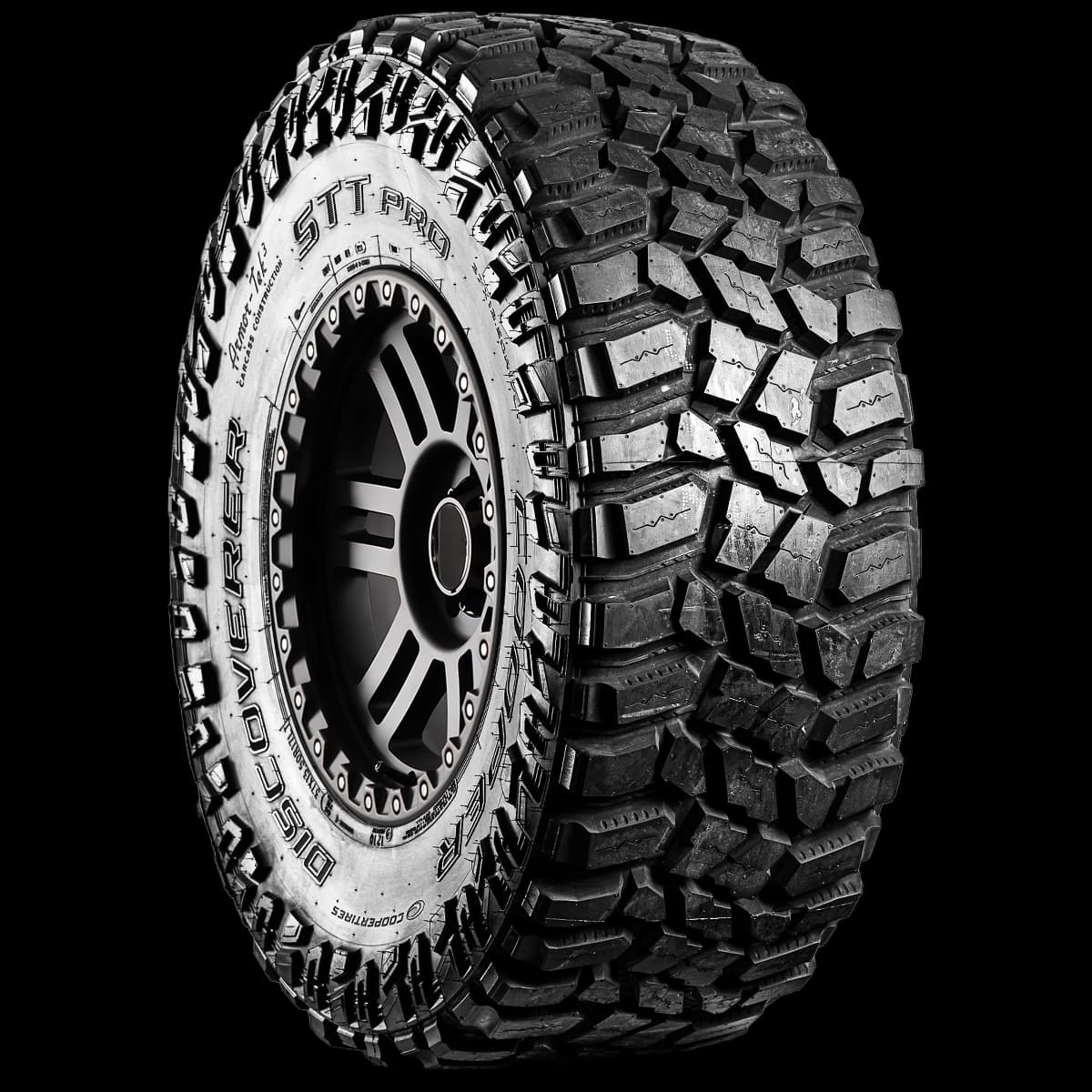 Cooper Discoverer STT Pro 17" angled tire