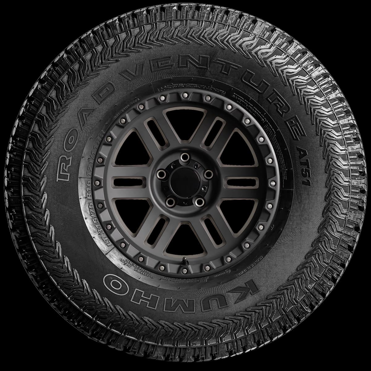 Kumho Road Venture AT51 17" side tire