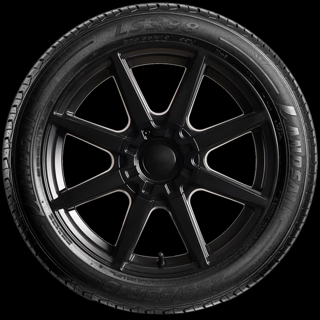 Landsail LS388 20" side tire