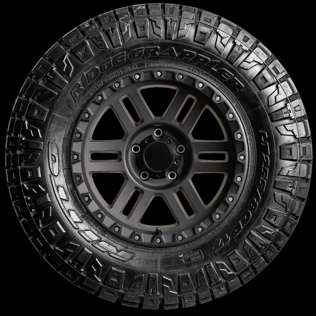 Nitto Ridge Grappler 17" side tire