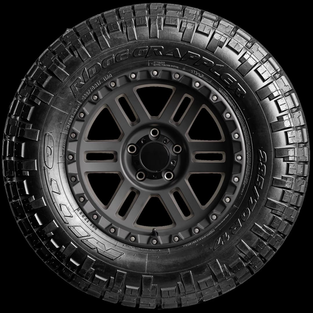 Nitto Ridge Grappler 17" side tire