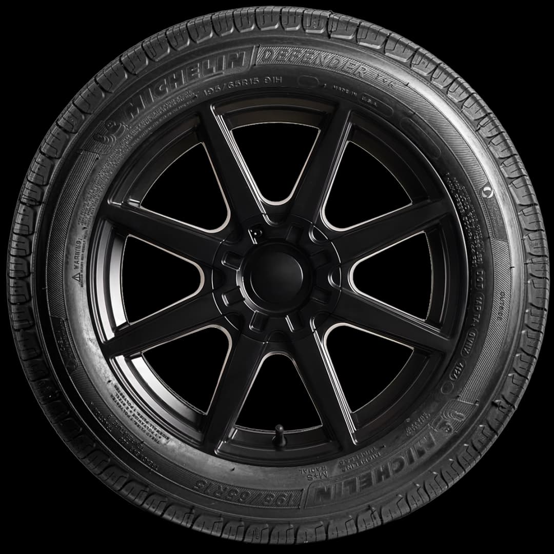 Michelin Defender T+H 17" side tire