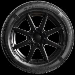 Nexen Nfera AU7 17" side tire
