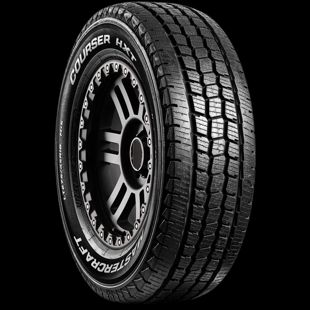 Mastercraft Courser HXT 17" angled tire