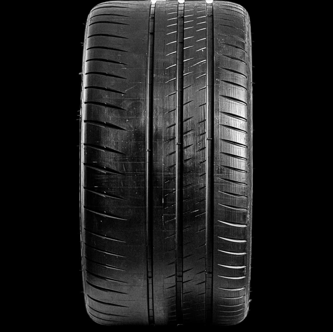Michelin Pilot Sport Cup 2 20" front tire