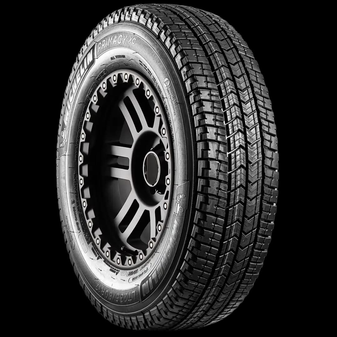 Michelin Primacy XC 17" angled tire