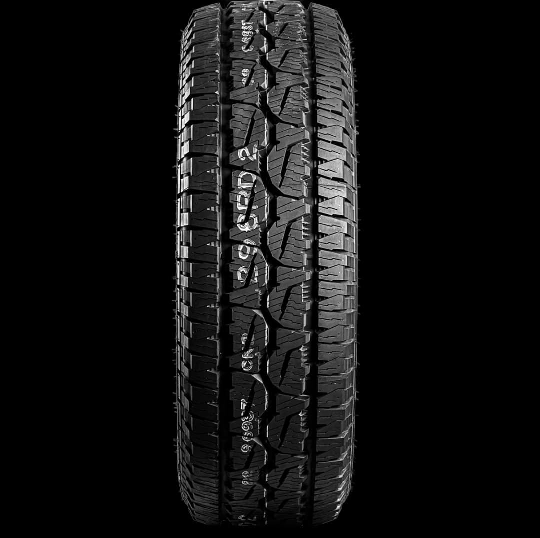 Bridgestone Dueler A/T Revo 3 17" front tire