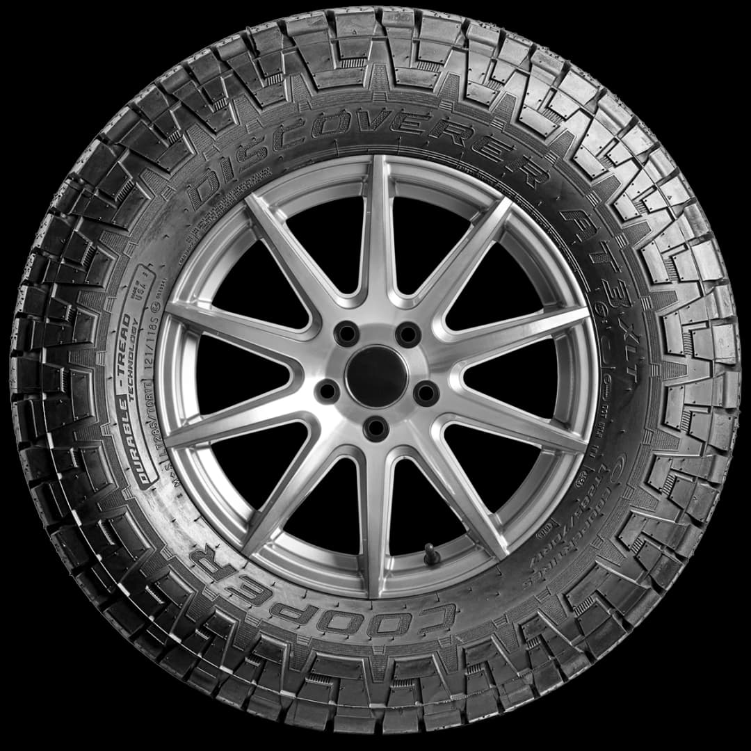 Cooper Discoverer AT3 XLT 17" side tire