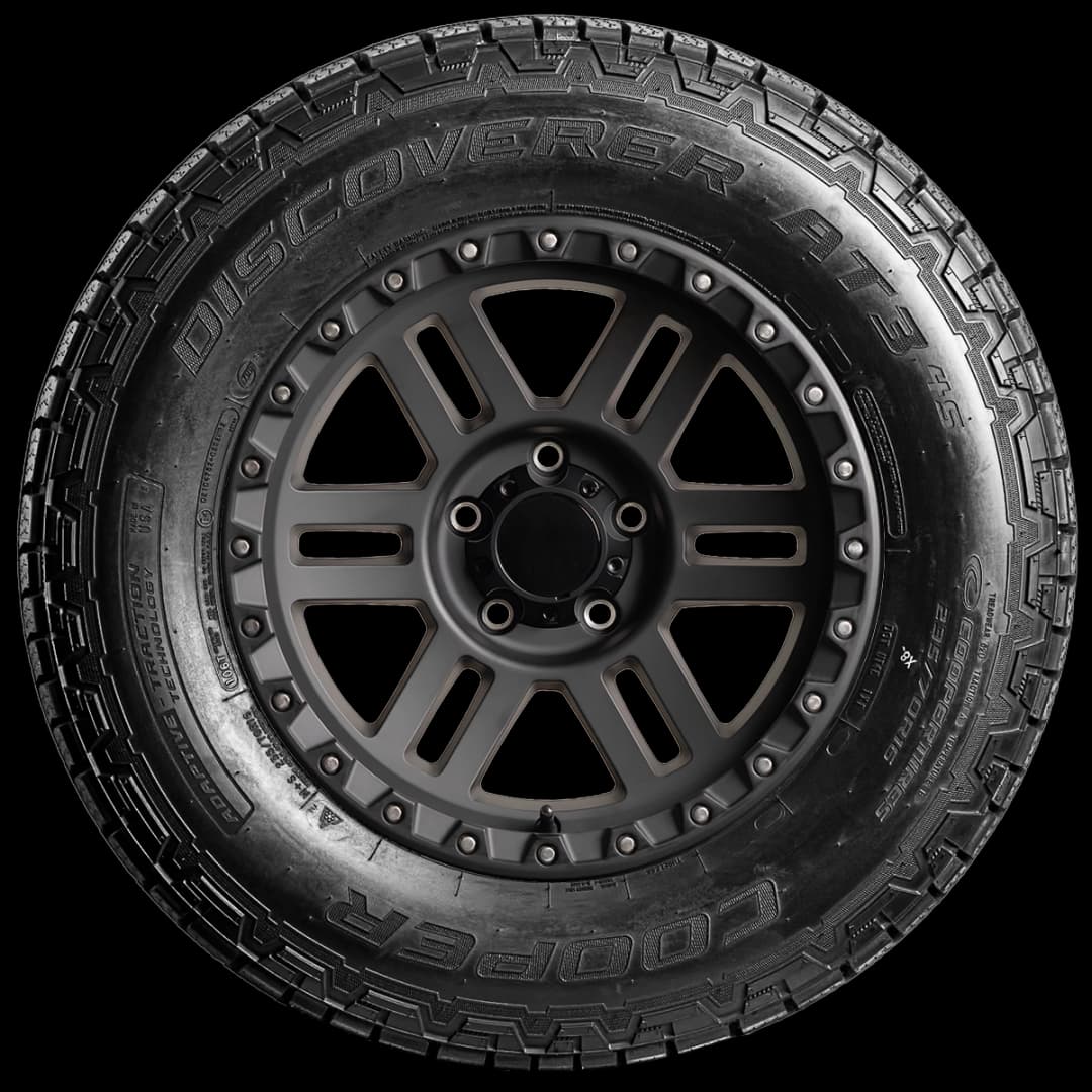 Cooper Discoverer AT3 4S 17" side tire
