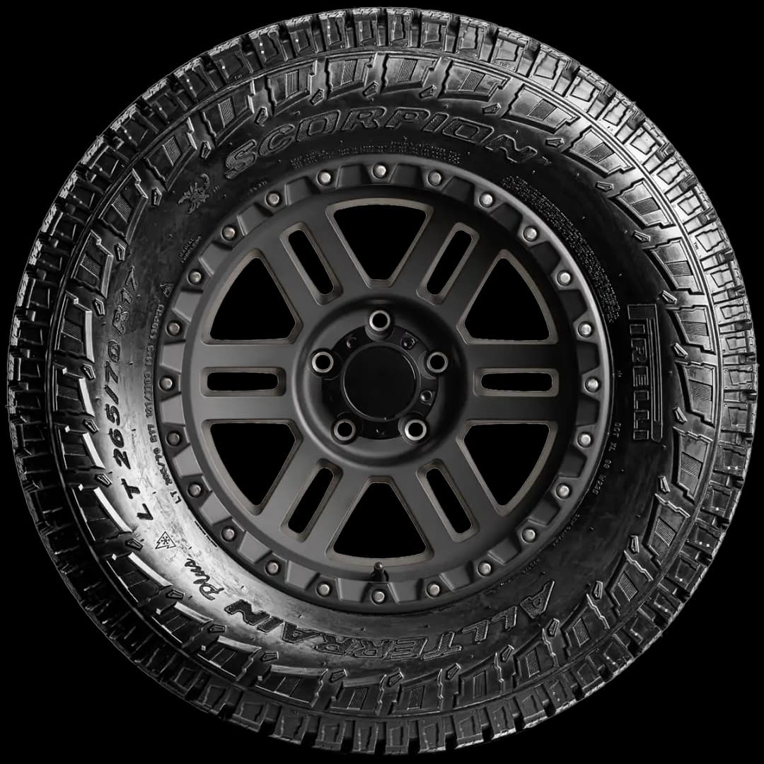 Pirelli Scorpion A/T Plus 17" side tire