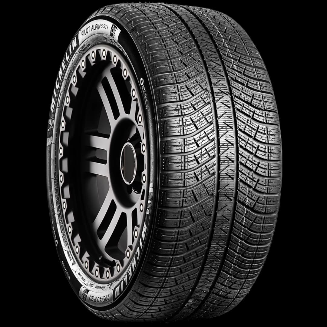 Michelin Pilot Alpin 5 SUV 20" angled tire