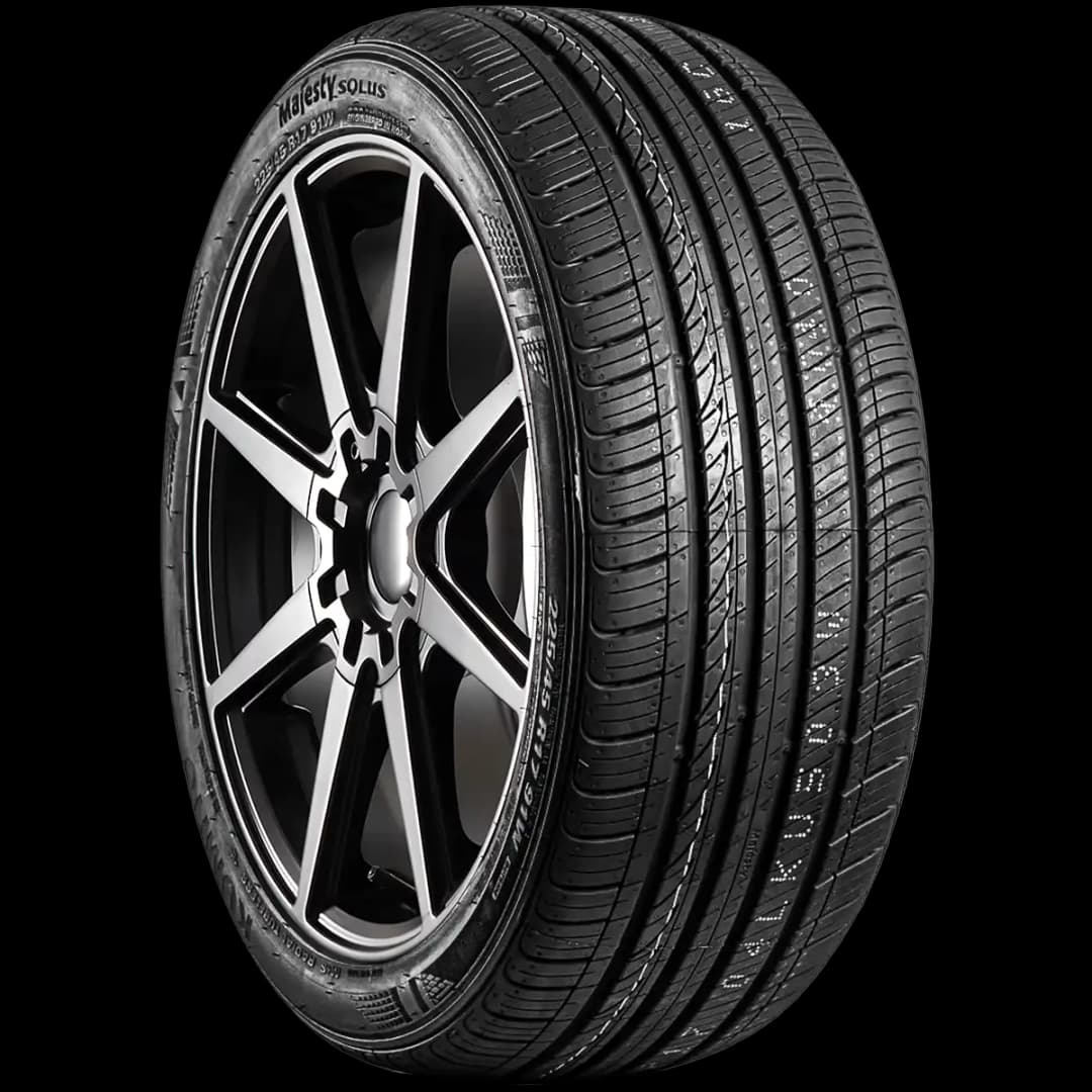 Kumho Majesty Solus KU50 17" angled tire