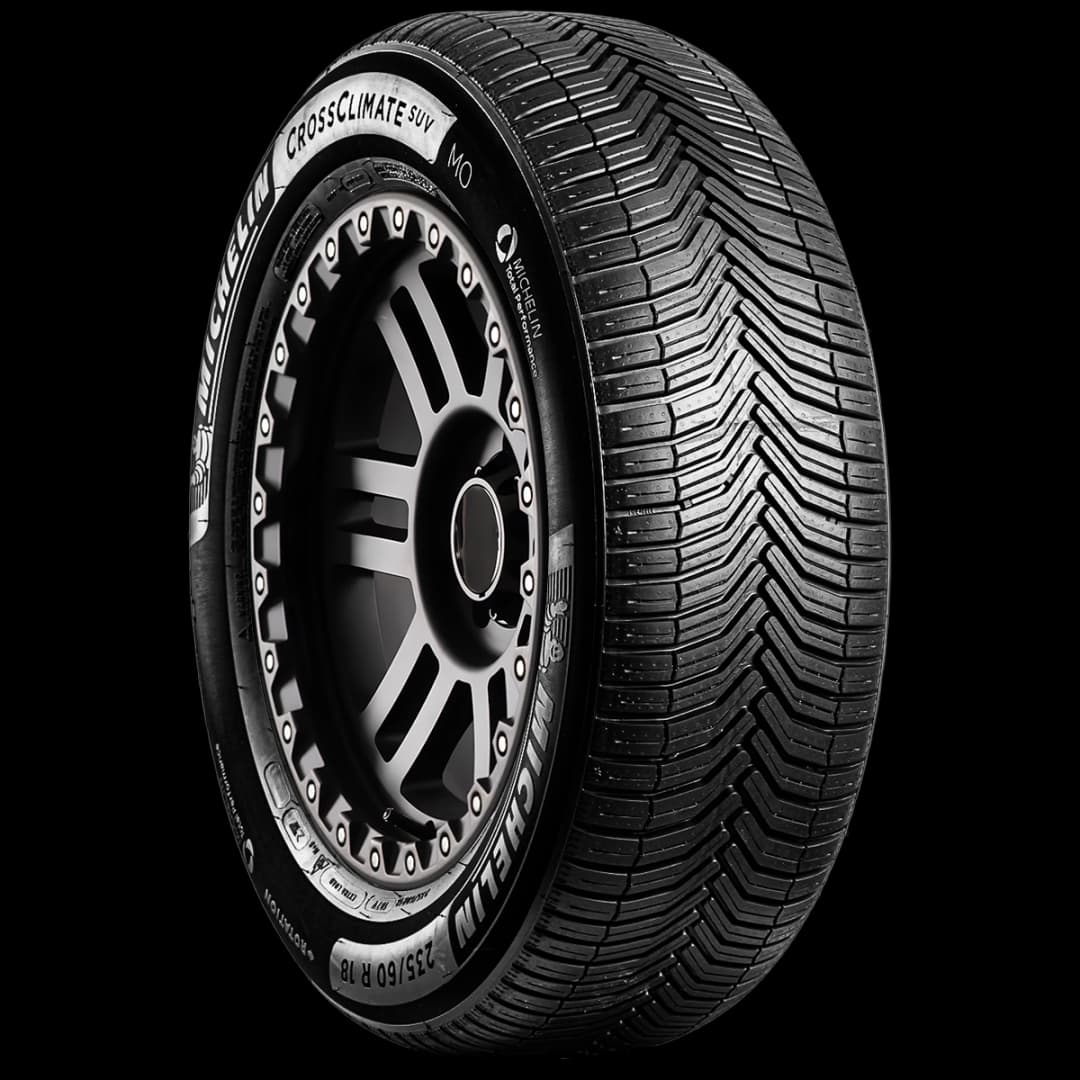 Michelin CrossClimate SUV 17" angled tire