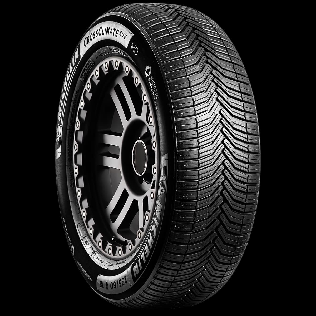 Michelin CrossClimate SUV 17" angled tire
