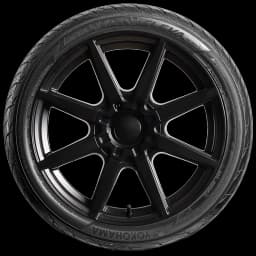 Yokohama Advan Fleva V701 17" side tire