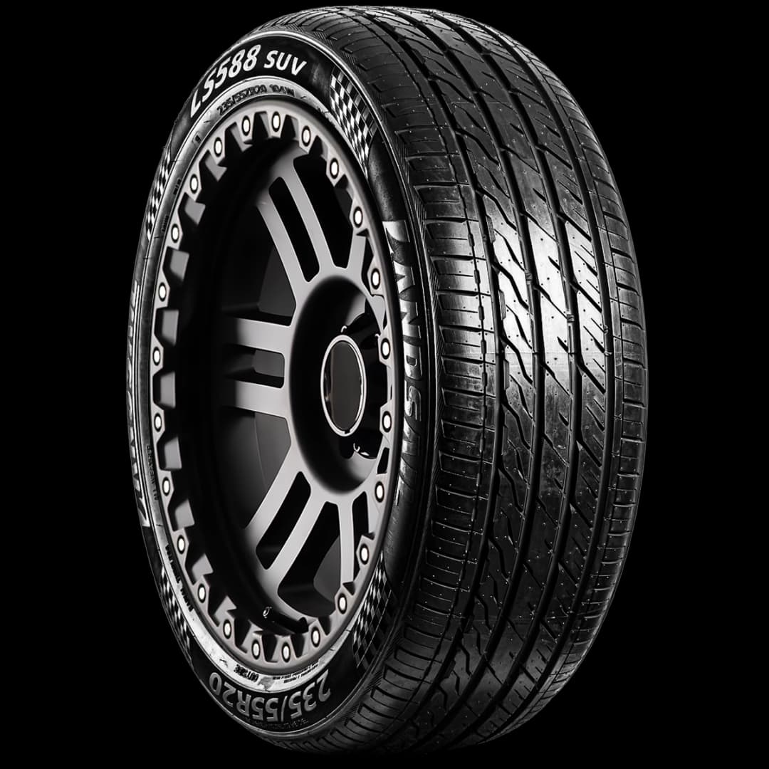 Landsail LS588 SUV 20" angled tire
