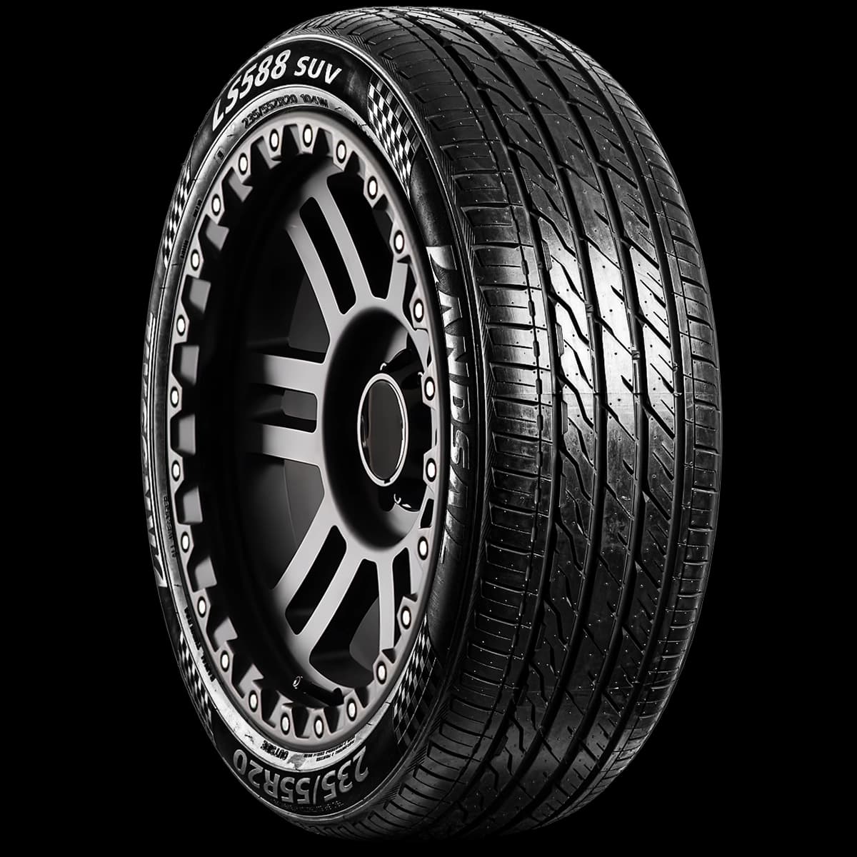 Landsail LS588 SUV 20" angled tire