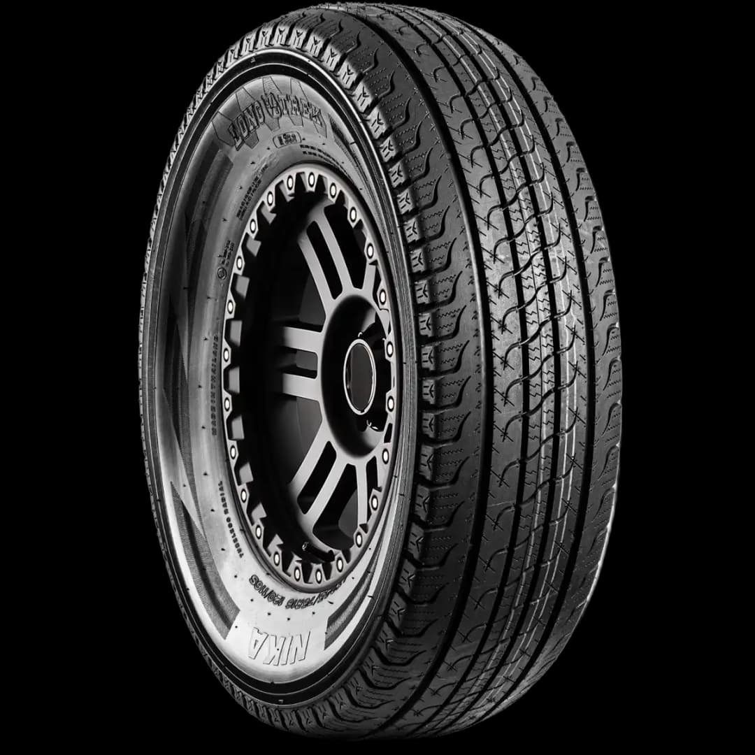 Nika LongTrek HT 17" angled tire