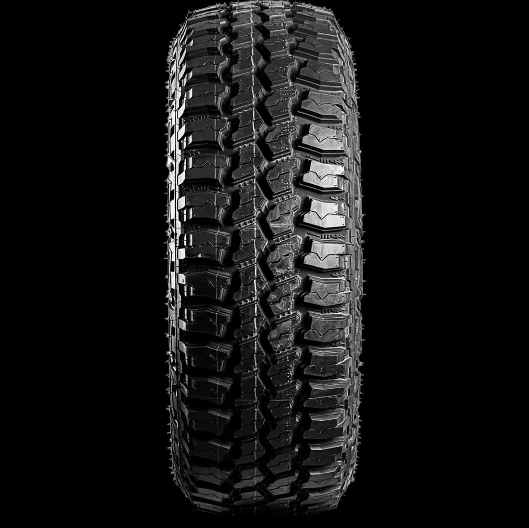 Thunderer Taction Grip MT R408 20" front tire