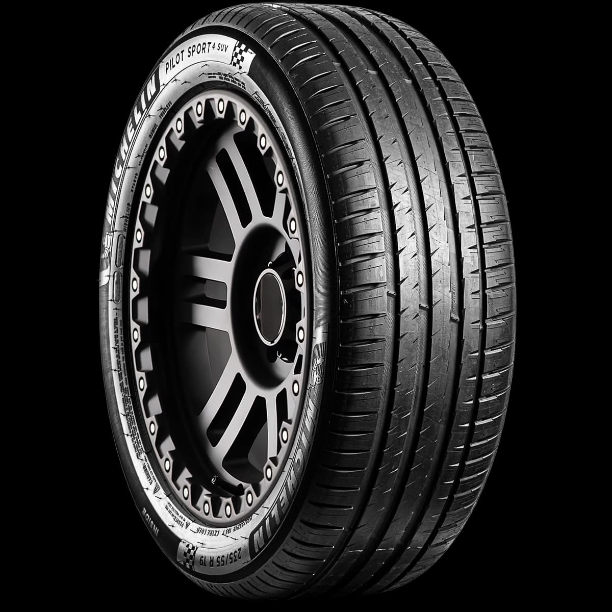 Michelin Pilot Sport 4 SUV 20" angled tire