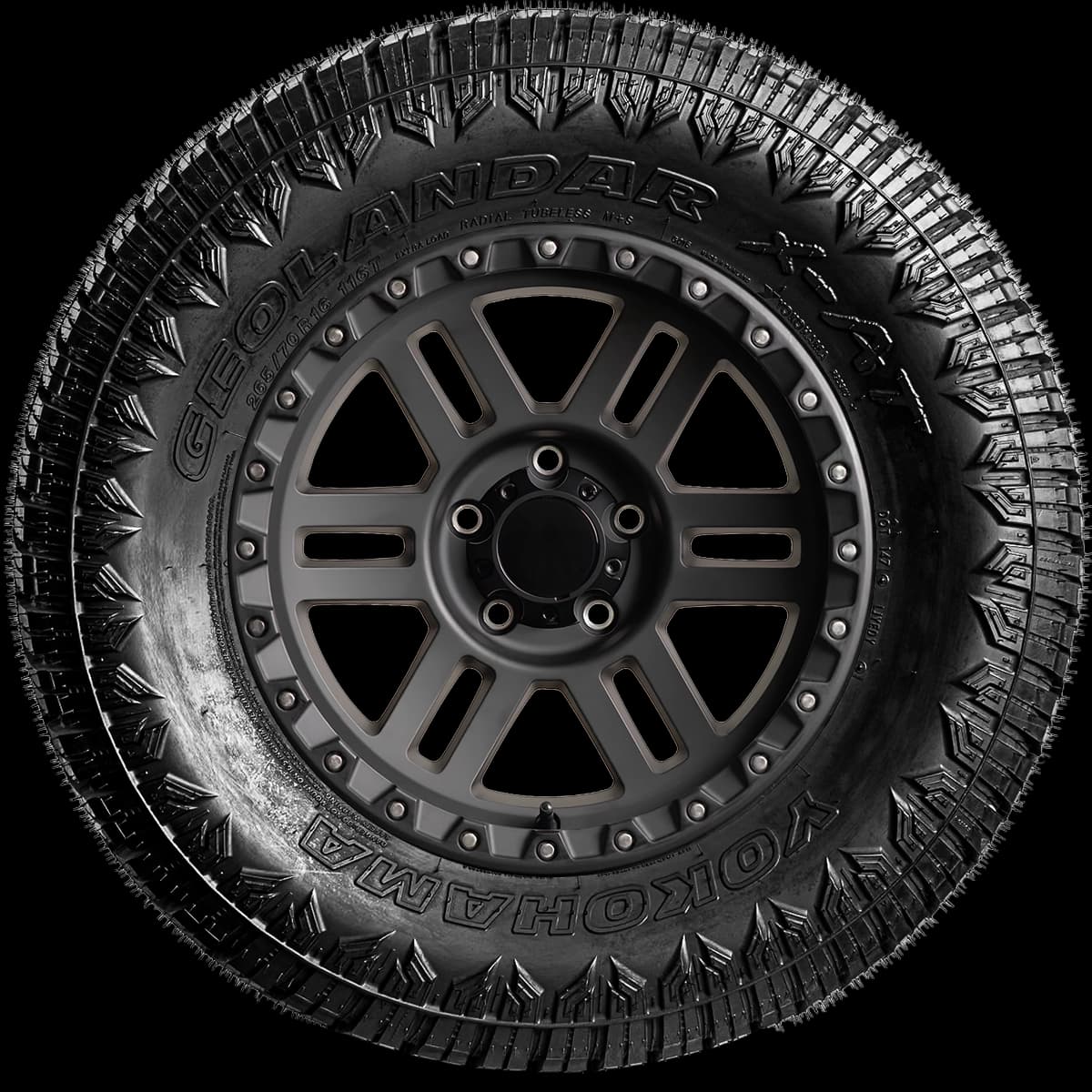 Yokohama Geolandar X-AT 17" side tire