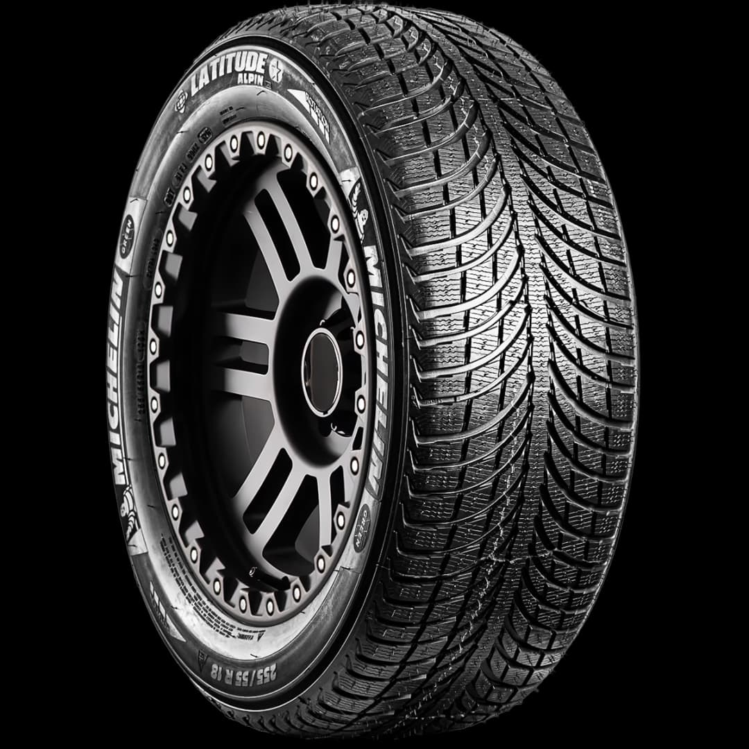 Michelin Latitude Alpin LA2 17" angled tire