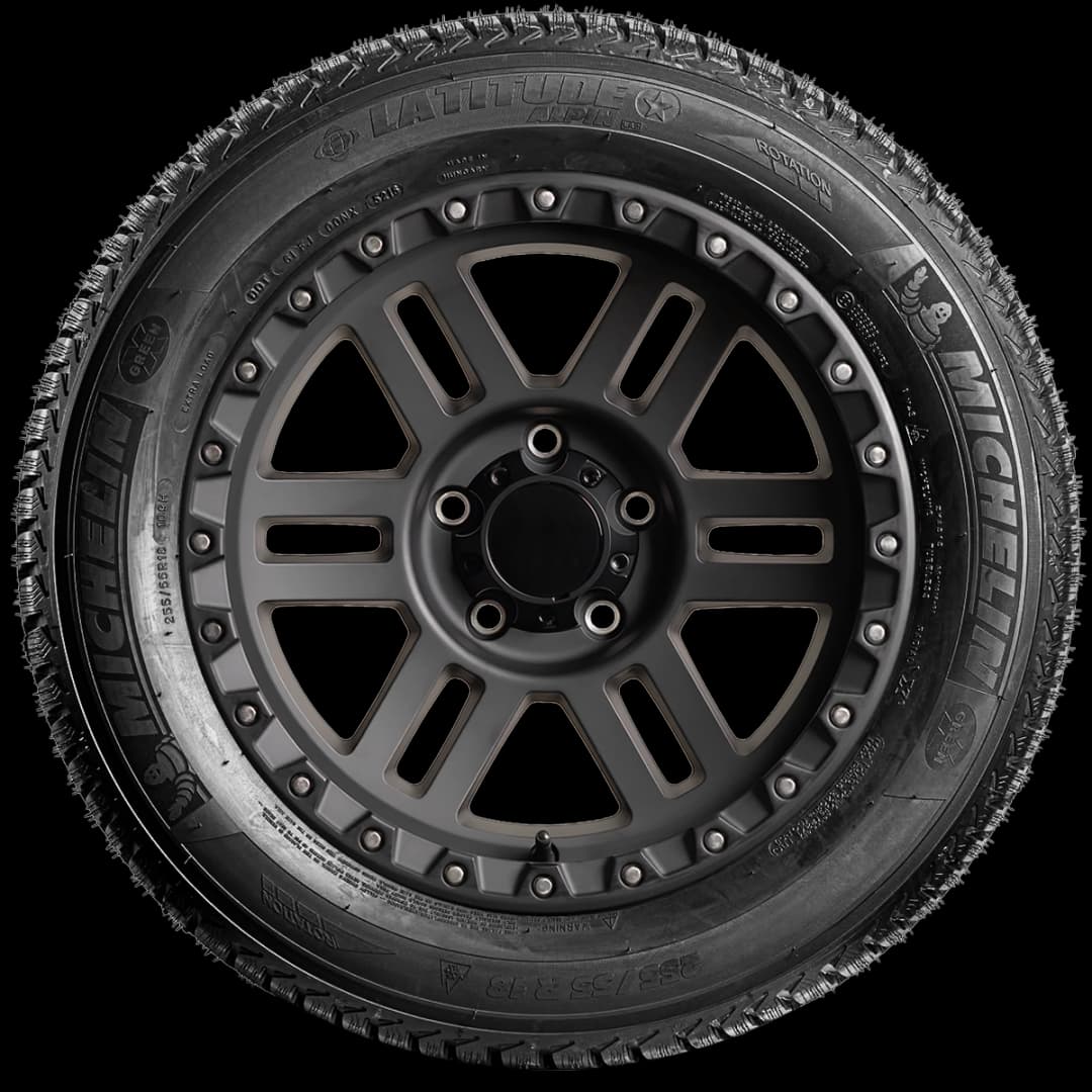 Michelin Latitude Alpin LA2 17" side tire