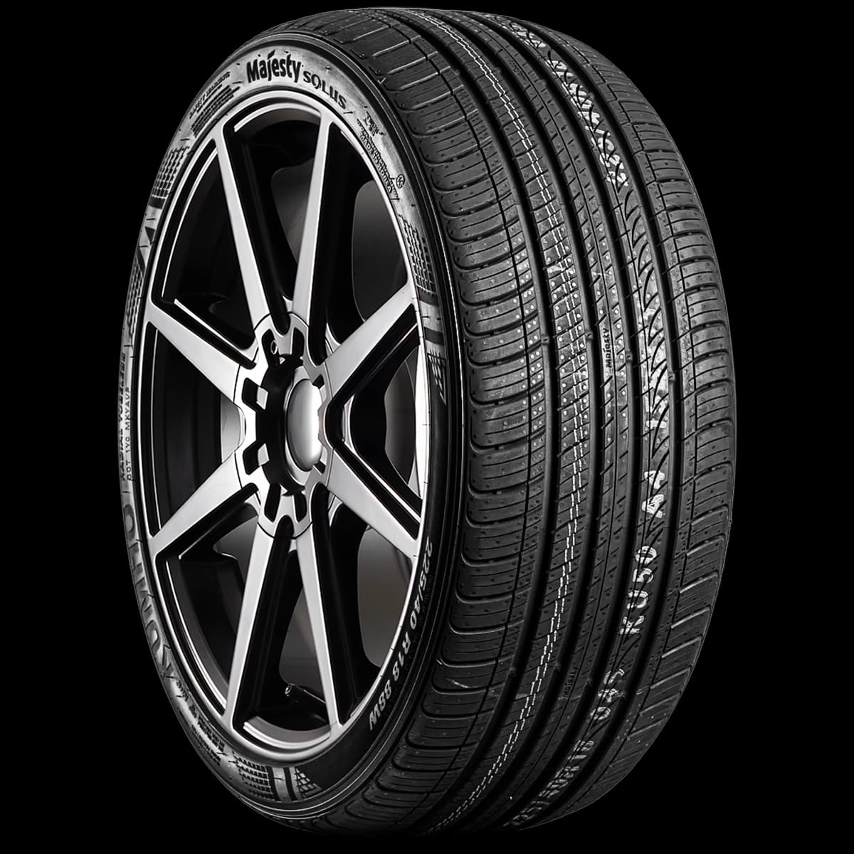 Kumho Majesty Solus 17" angled tire