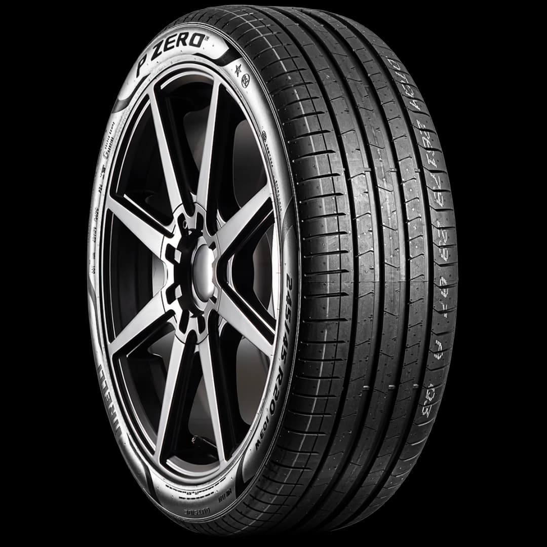 Pirelli Pzero PZ4 Luxury 20" angled tire