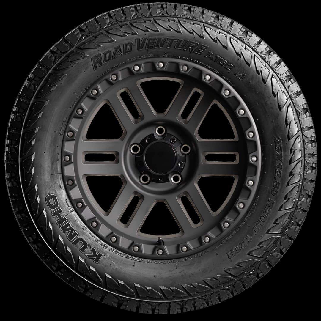 Kumho Road Venture AT52 20" side tire