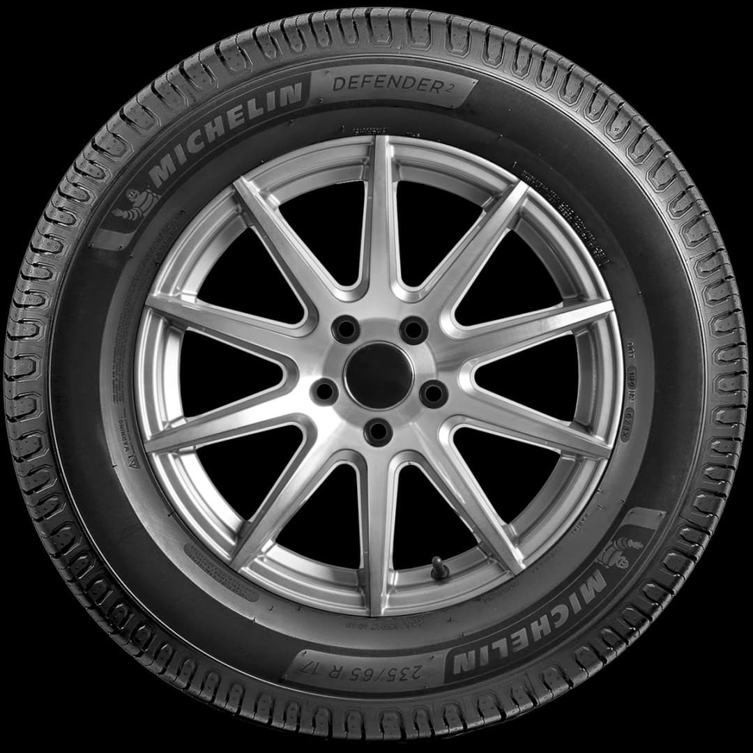 Michelin Defender 2 17" side tire